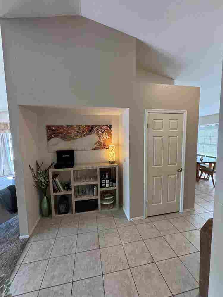 Female Roommate Wanted