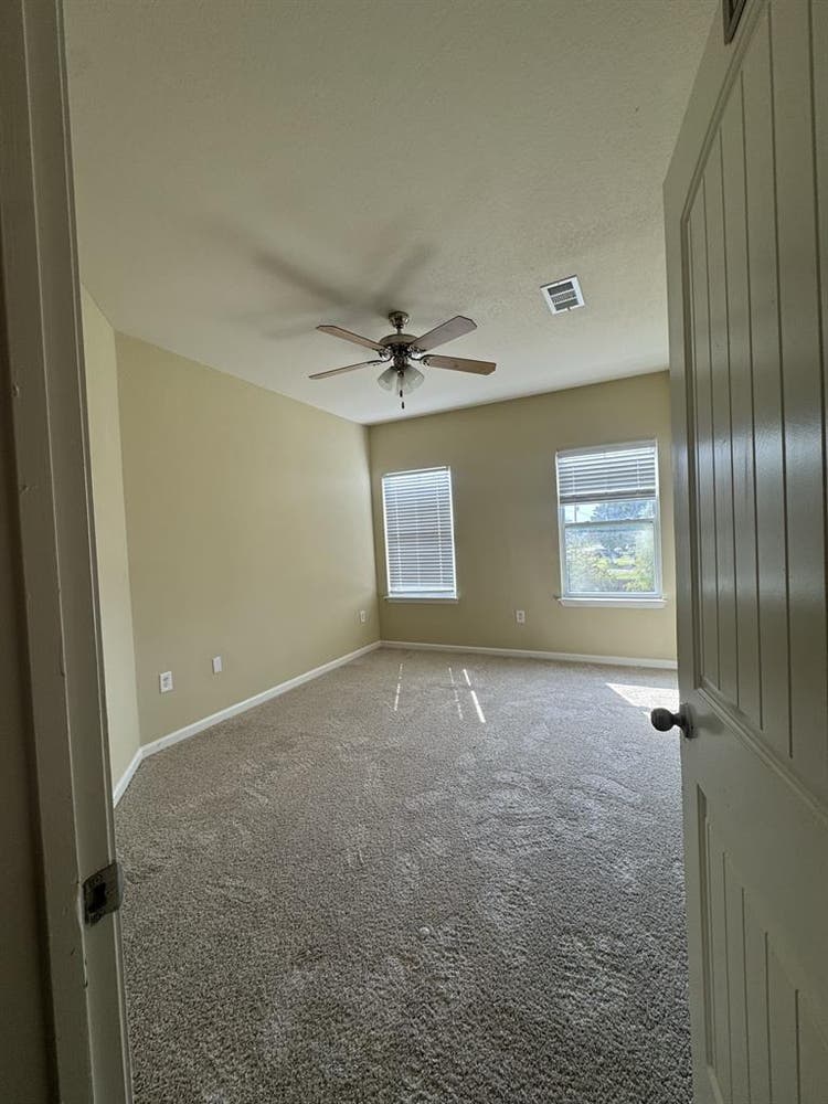 Lease Takeover (1st Month Free)
