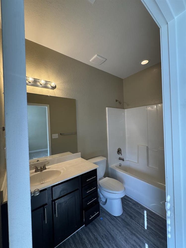 Lease Takeover (1st Month Free)