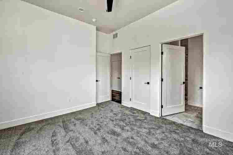 Roommate Needed !!