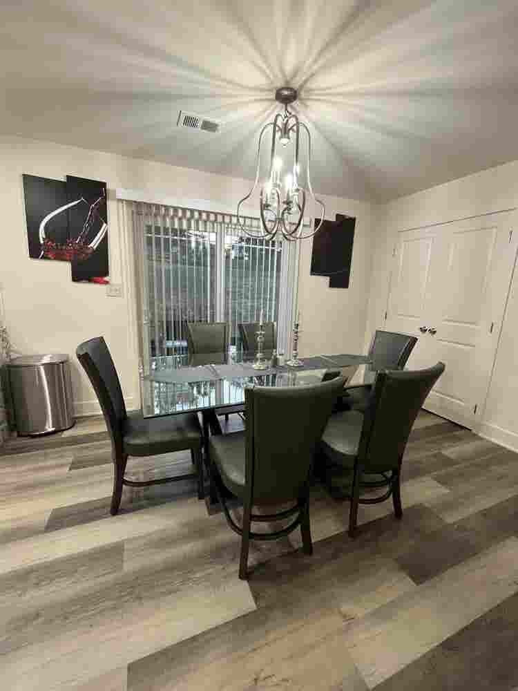 Modern House (room for rent)