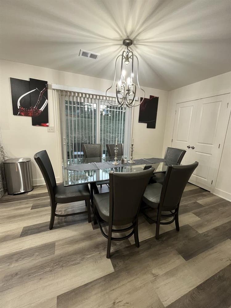 Modern House (room for rent)