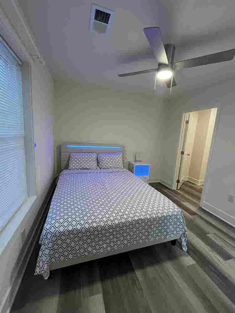 Modern House (room for rent)