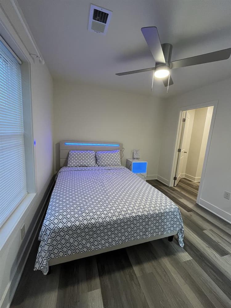 Modern House (room for rent)