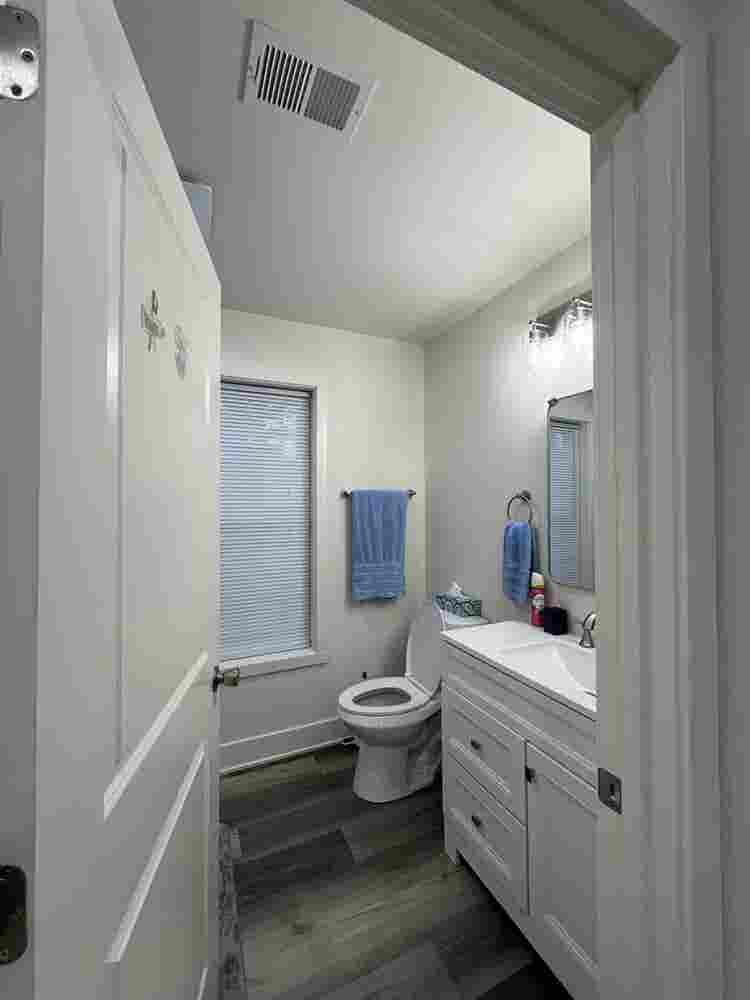 Modern House (room for rent)
