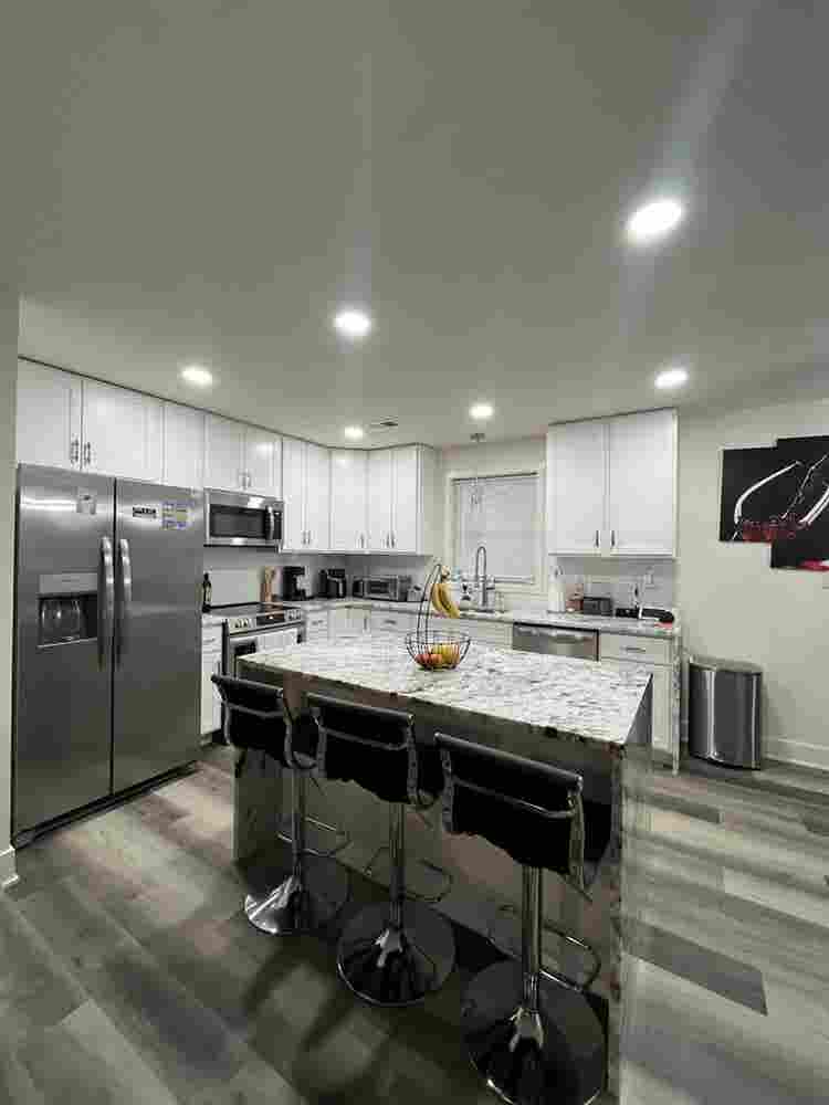 Modern House (room for rent)