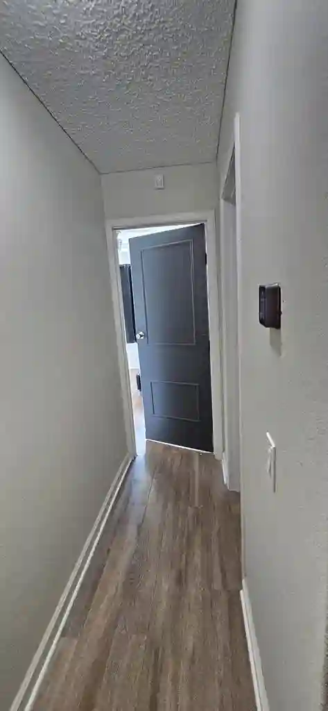 Master bedroom # safe neighborhood