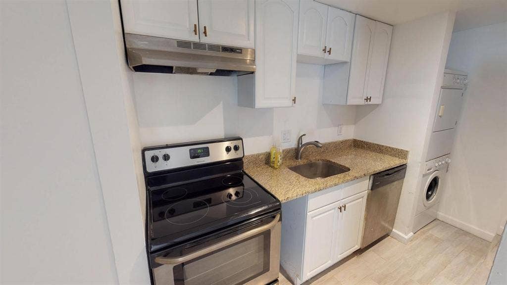 1 BR in Washington