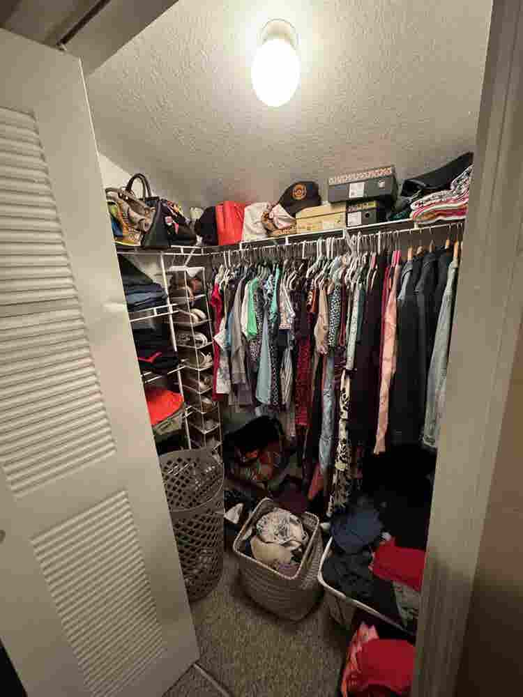 One bedroom in  available