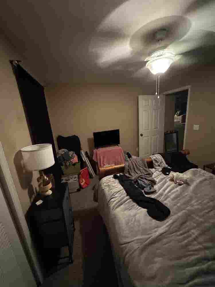 One bedroom in  available