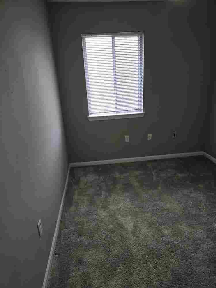1 bedroom for rent in  bath