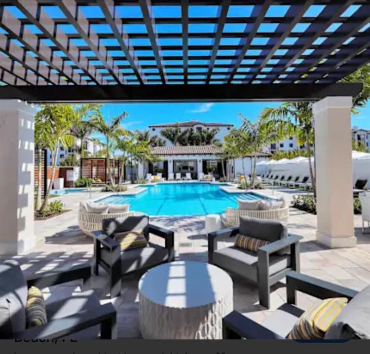 Resort living-walk to beach