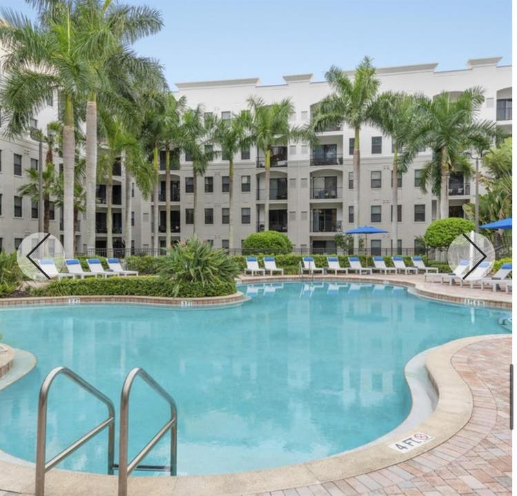Resort living-walk to beach