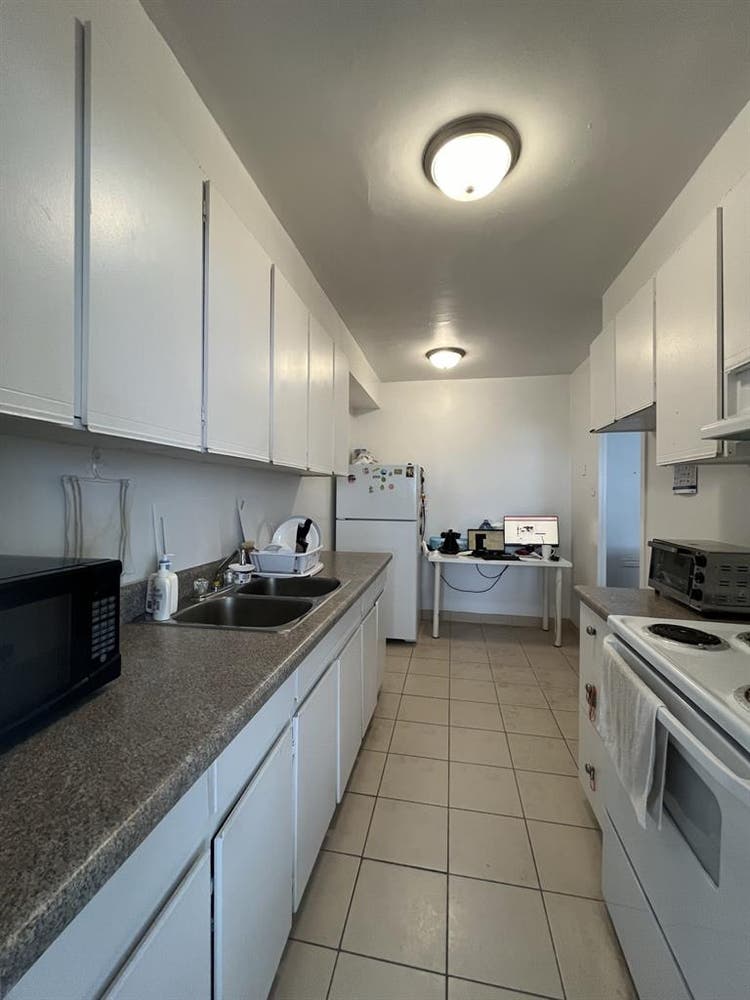 Private furnished room Don Mills