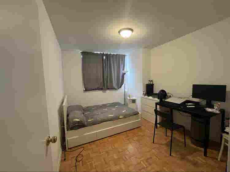 Private furnished room Don Mills