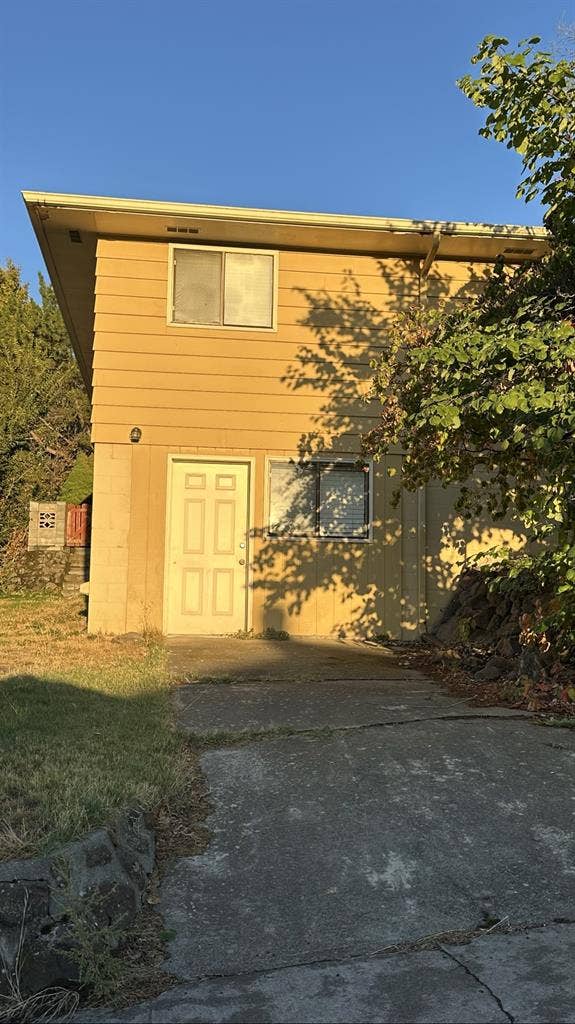 bath house for rent