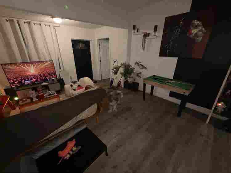 Renting a room Miami area !