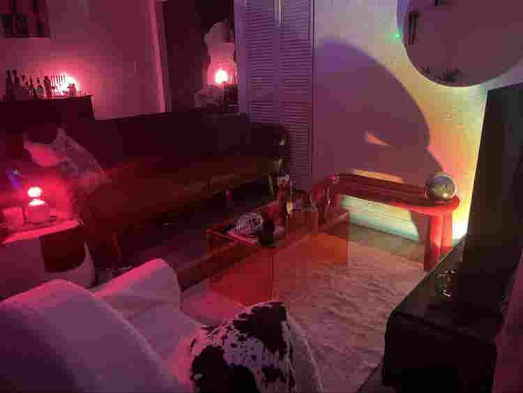 Renting private room Miami central