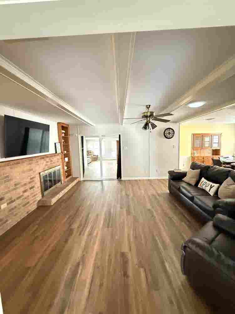 Looking for roommates