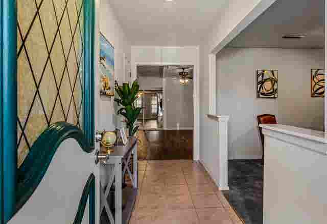 Looking for roommates