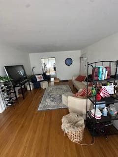 Looking for a female roommate.