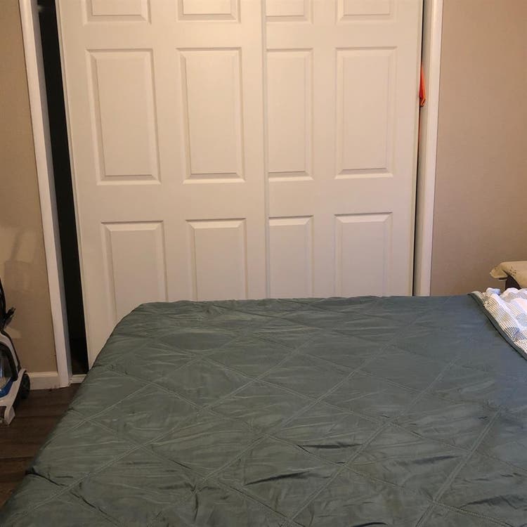 Furnished room