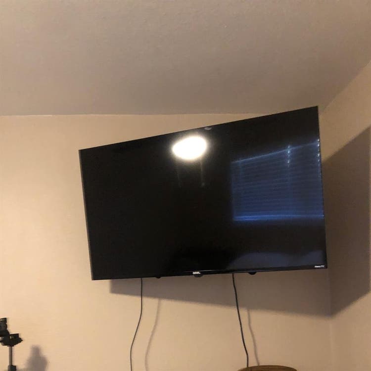 Furnished room