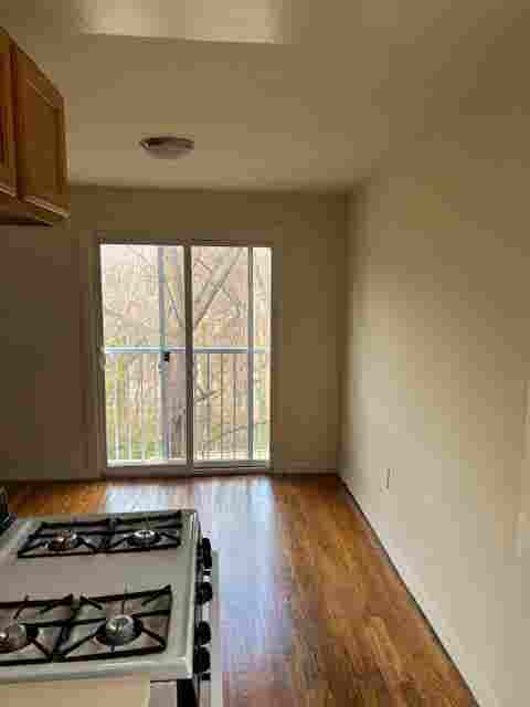 Cozy Room For Rent - Great Location