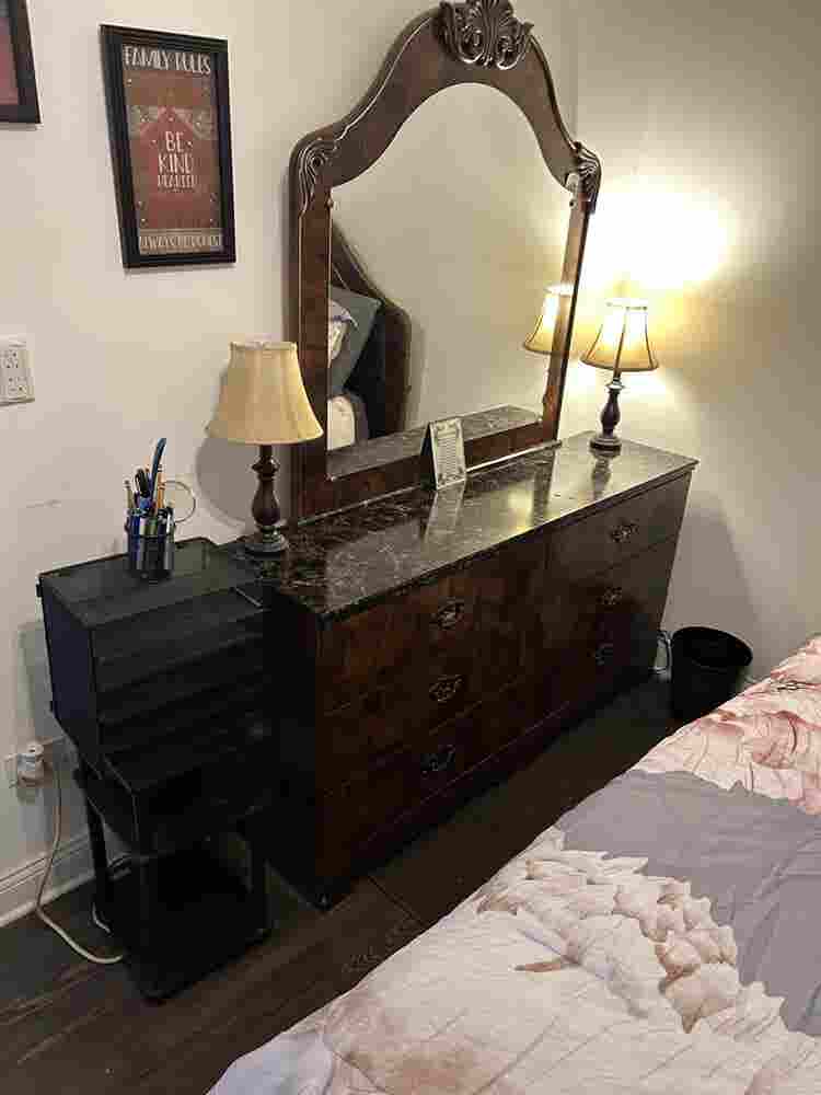 I’m looking for a roommate