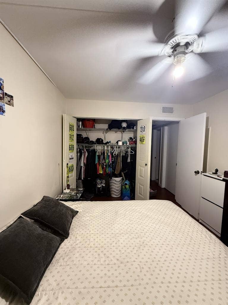 ROOM FOR RENT - Available October 1