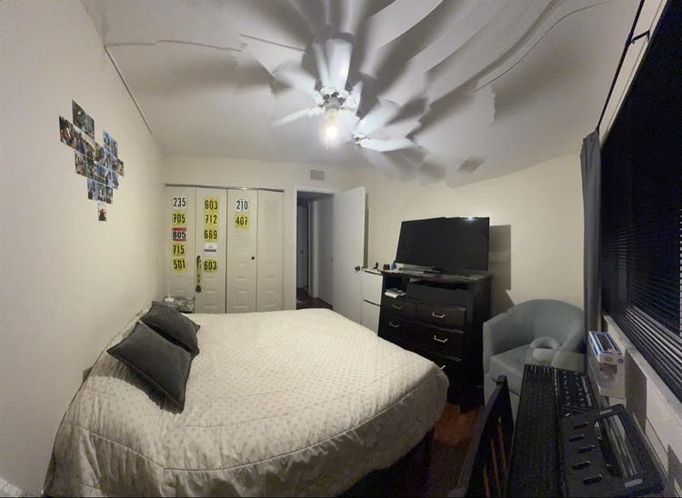 ROOM FOR RENT - Available October 1