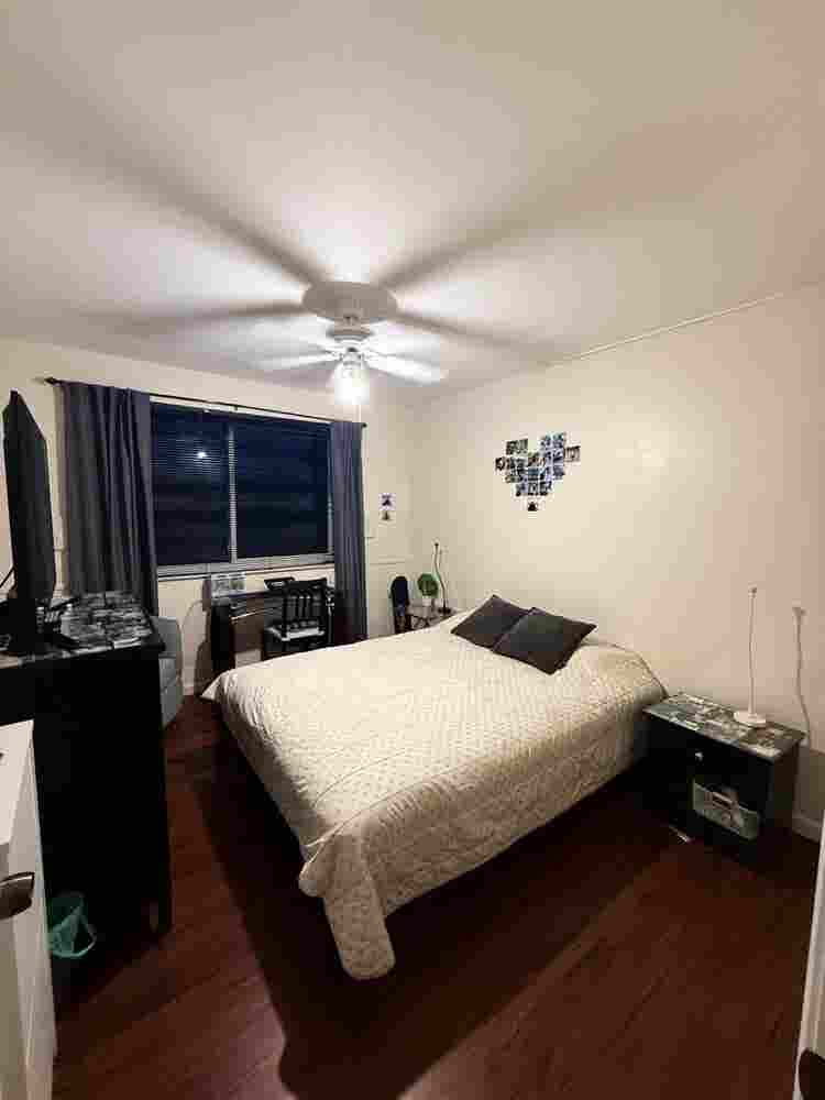Private room for rent