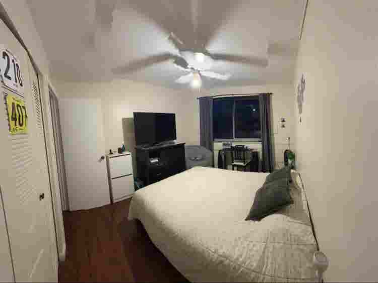 Private room for rent