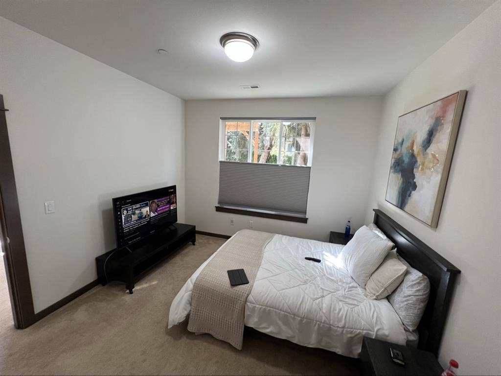 Bright well lit and cozy rooms