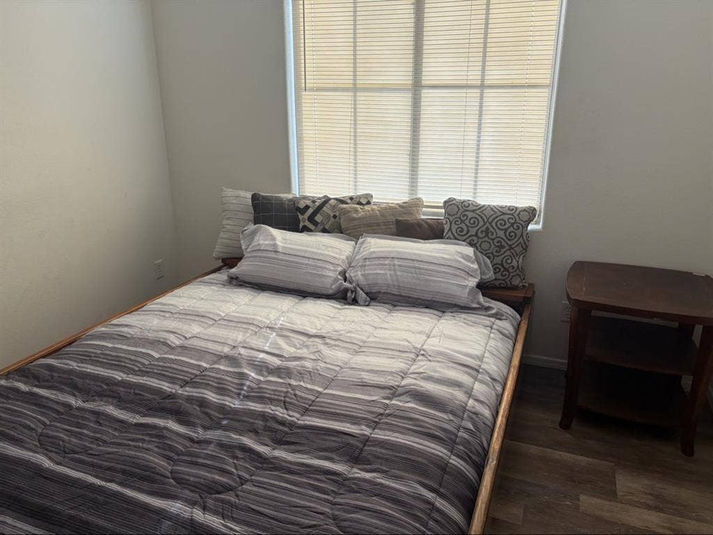Furnished Room WiFi & Utilities inc