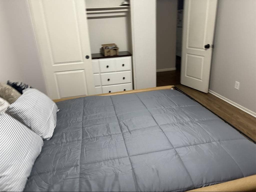 Furnished Room WiFi & Utilities inc