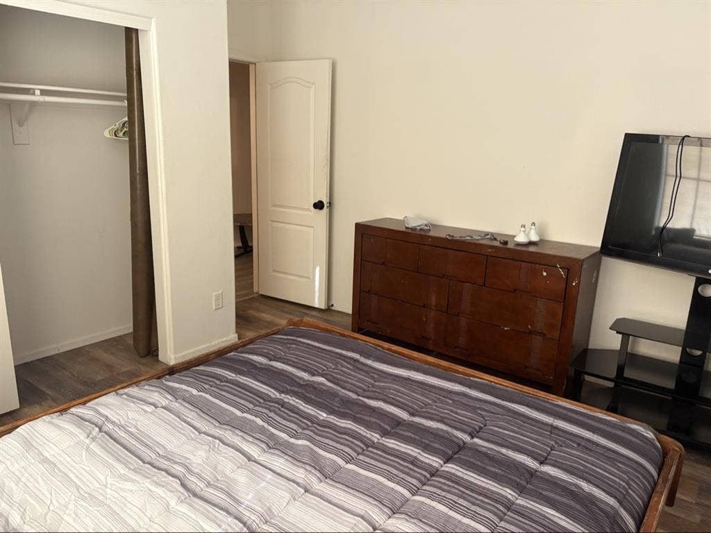 Furnished Room WiFi & Utilities inc