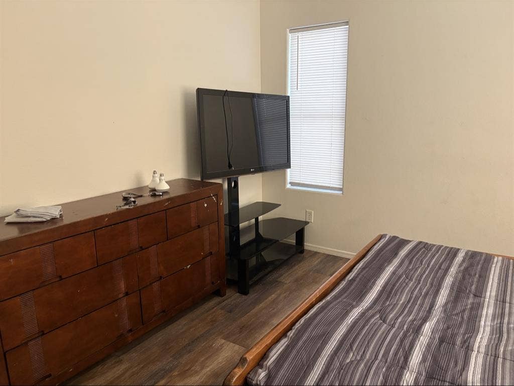 Furnished Room WiFi & Utilities inc