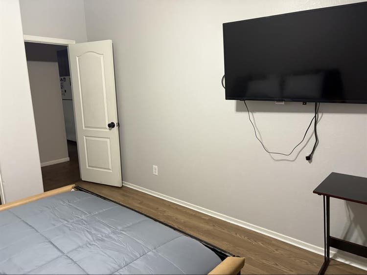 Furnished Room WiFi & Utilities inc