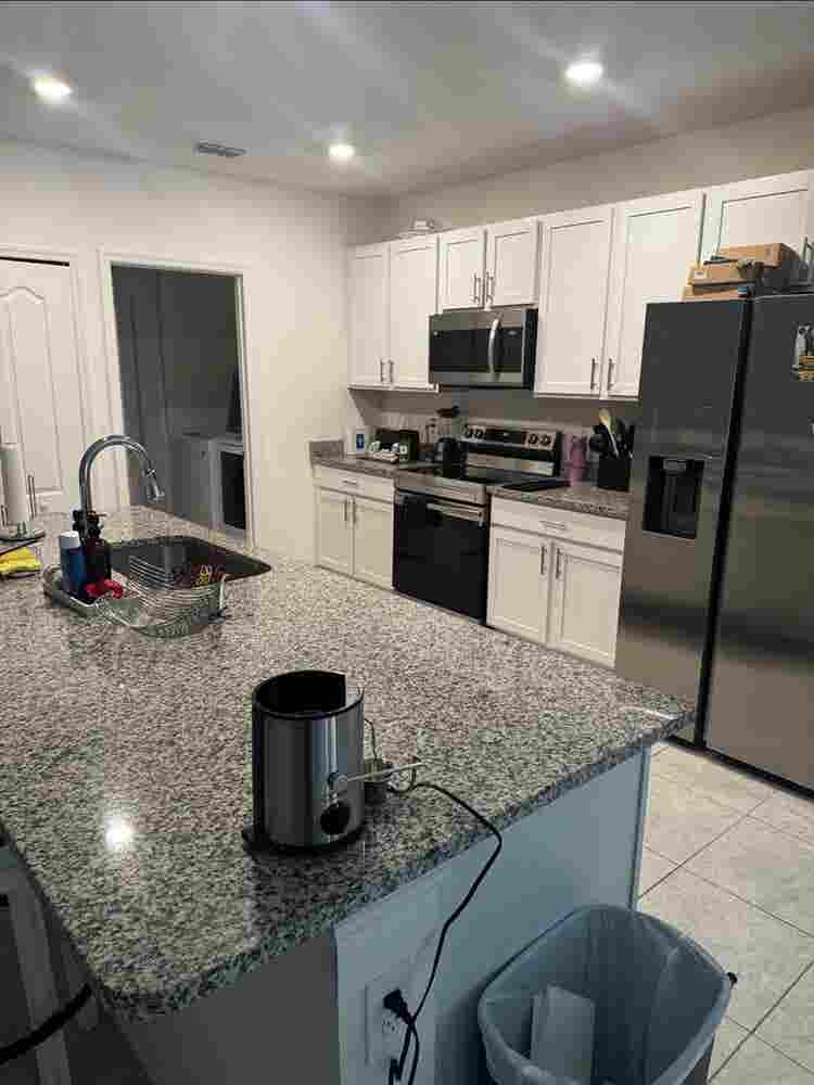 Room for Rent-Utilities Included