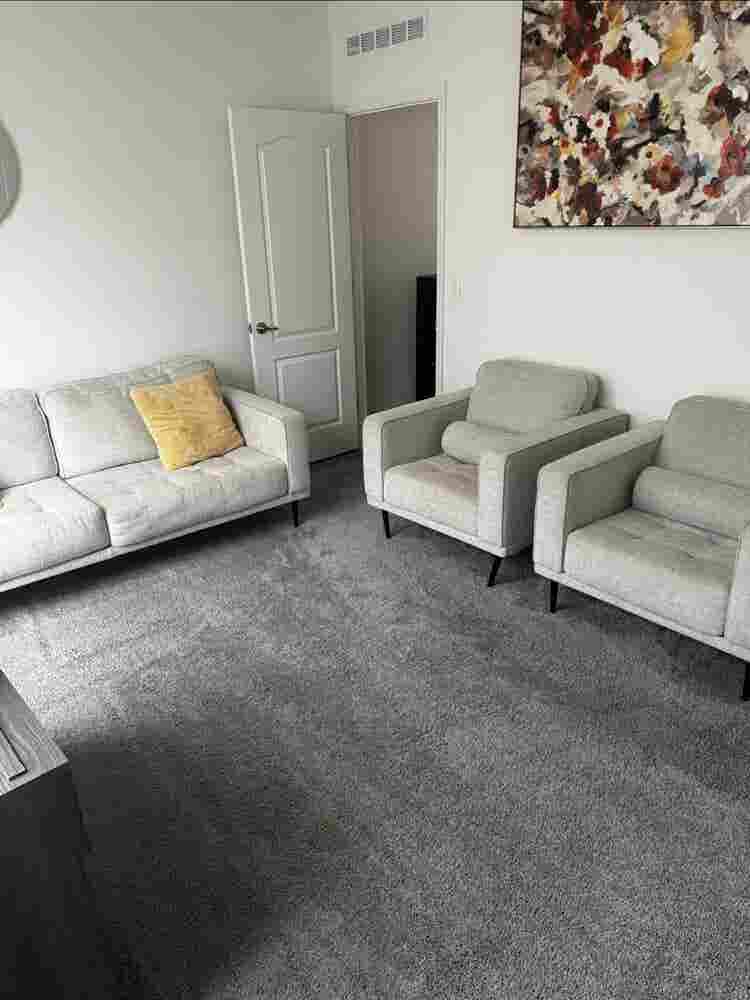Spacious Rooms for Rent