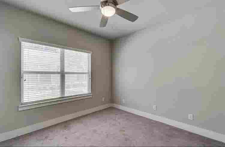 Room for Rent near Downtown Dallas