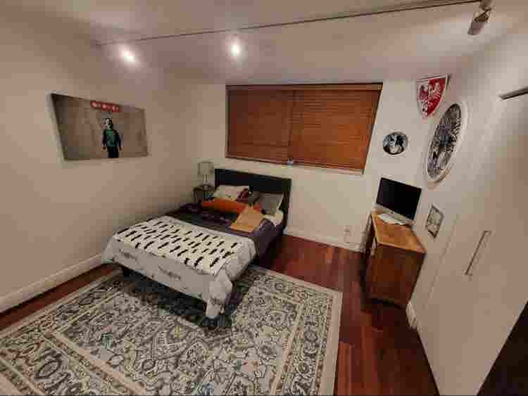 Cozy room, gated community on water