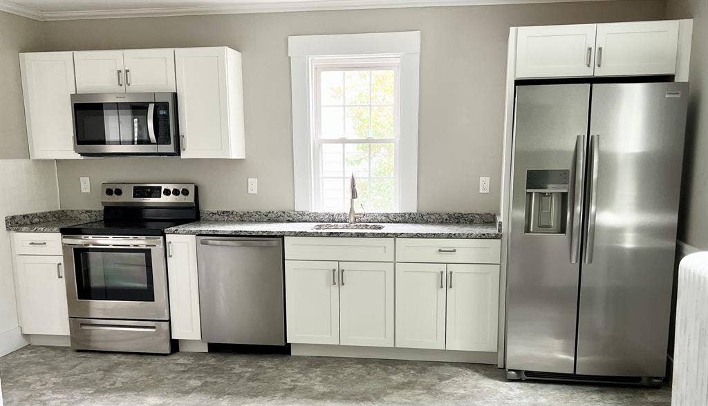 Large 4 bedroom Townhouse