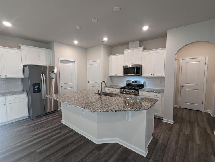 4 BR in Mooresville