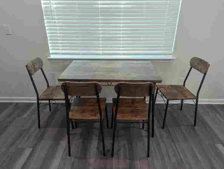 4 BR in Mooresville