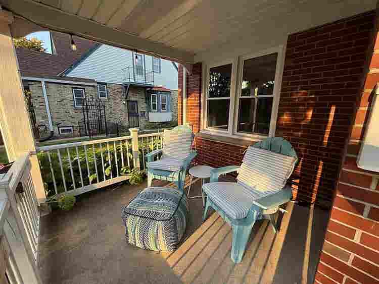 BATH HOUSE FOR RENT