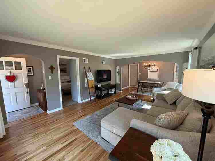BATH HOUSE FOR RENT