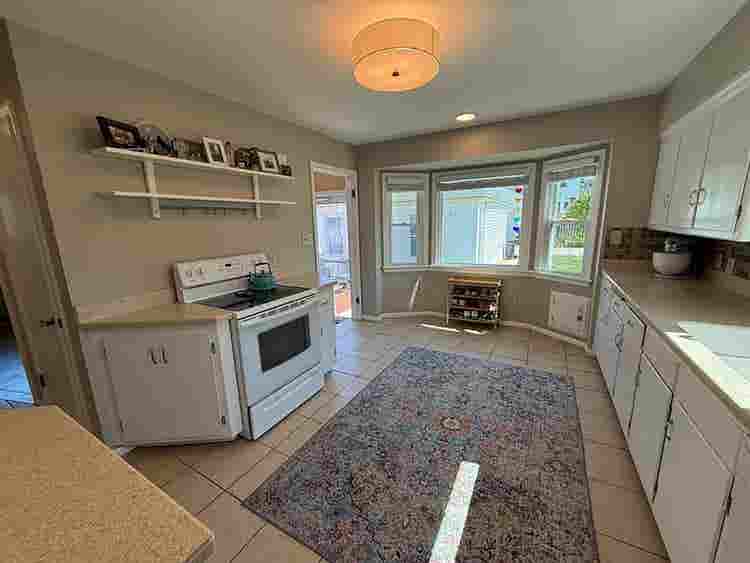 BATH HOUSE FOR RENT