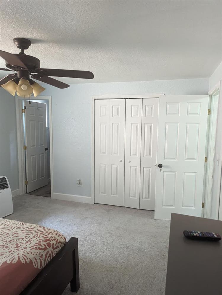 Roommate wanted in ba house